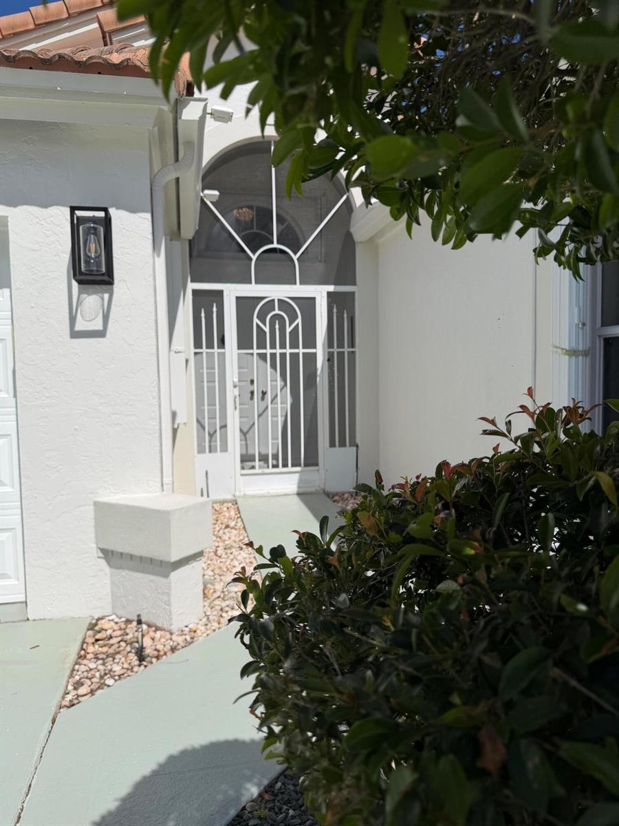 9706 Harbour Lake Circle, Boynton Beach FL 33437 photo 3