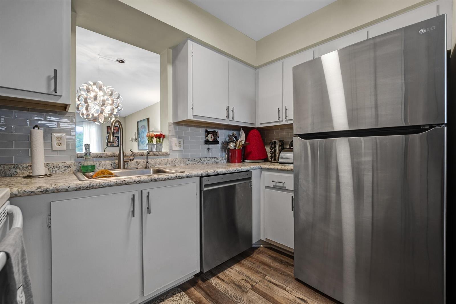6936 Huntington Lane # 204, Delray Beach FL 33446 photo 2