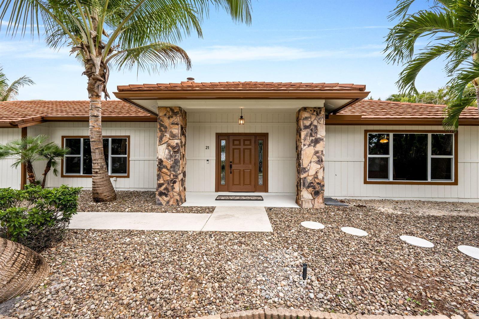 21 Whispering Oaks Circle, West Palm Beach FL 33411 photo 3