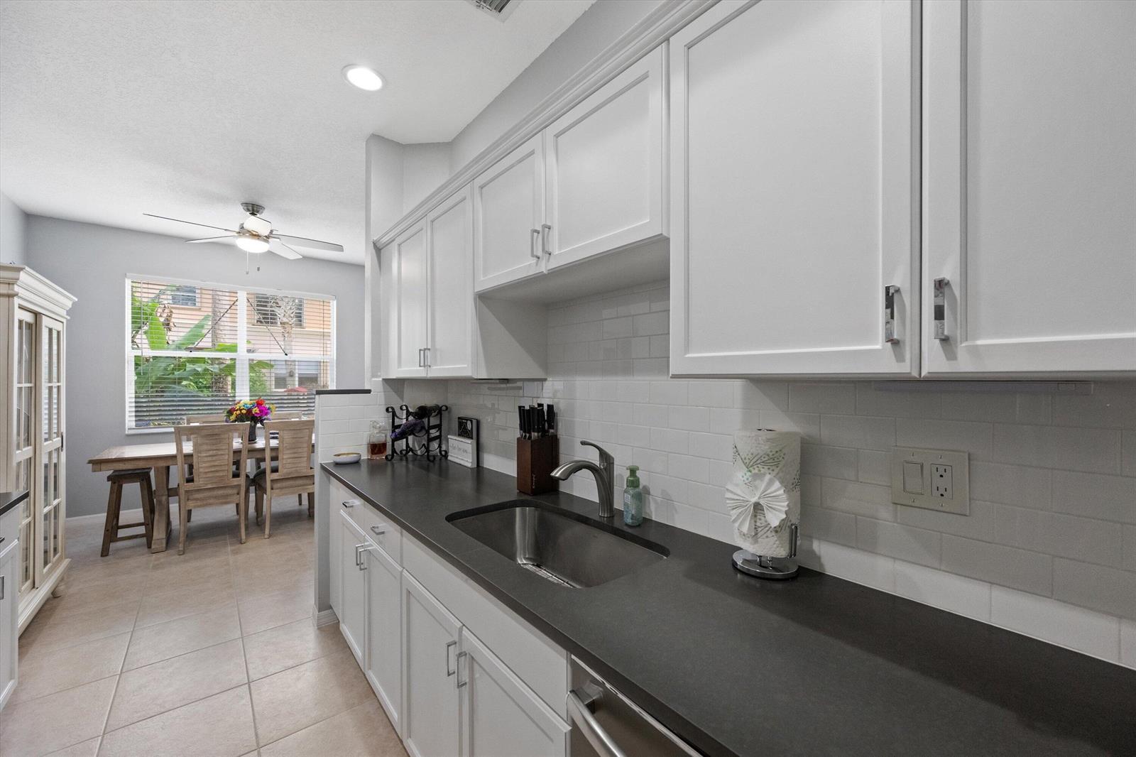 214 River Bluff Lane, Royal Palm Beach FL 33411 photo 4