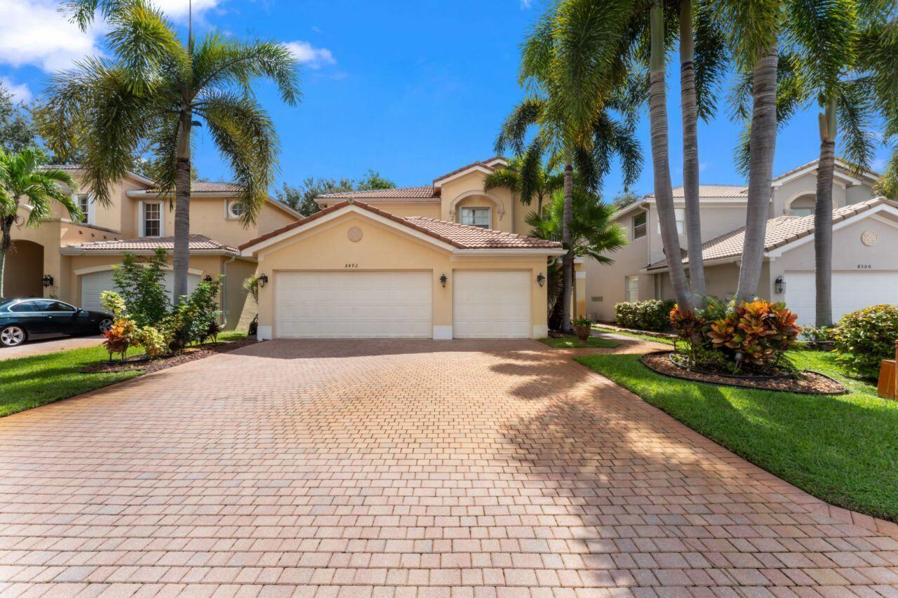 8492 Breezy Oak Way, Boynton Beach FL 33473 photo 2