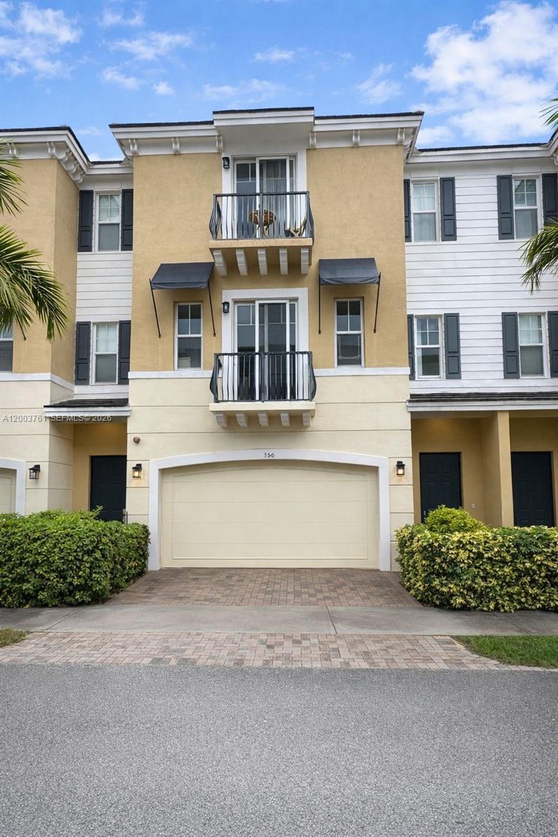 556 NW 39th Cir, Boca Raton FL 33431 photo 2