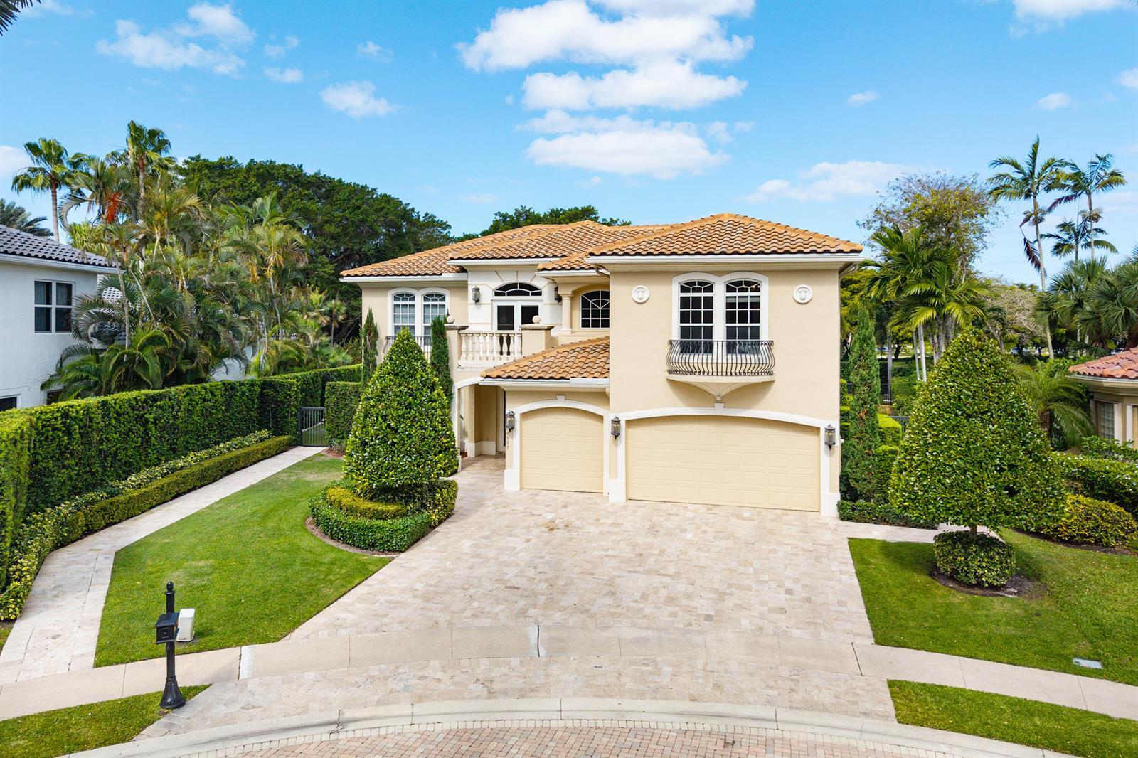 8927 Oakland Hills Drive, Delray Beach FL 33446 photo 2