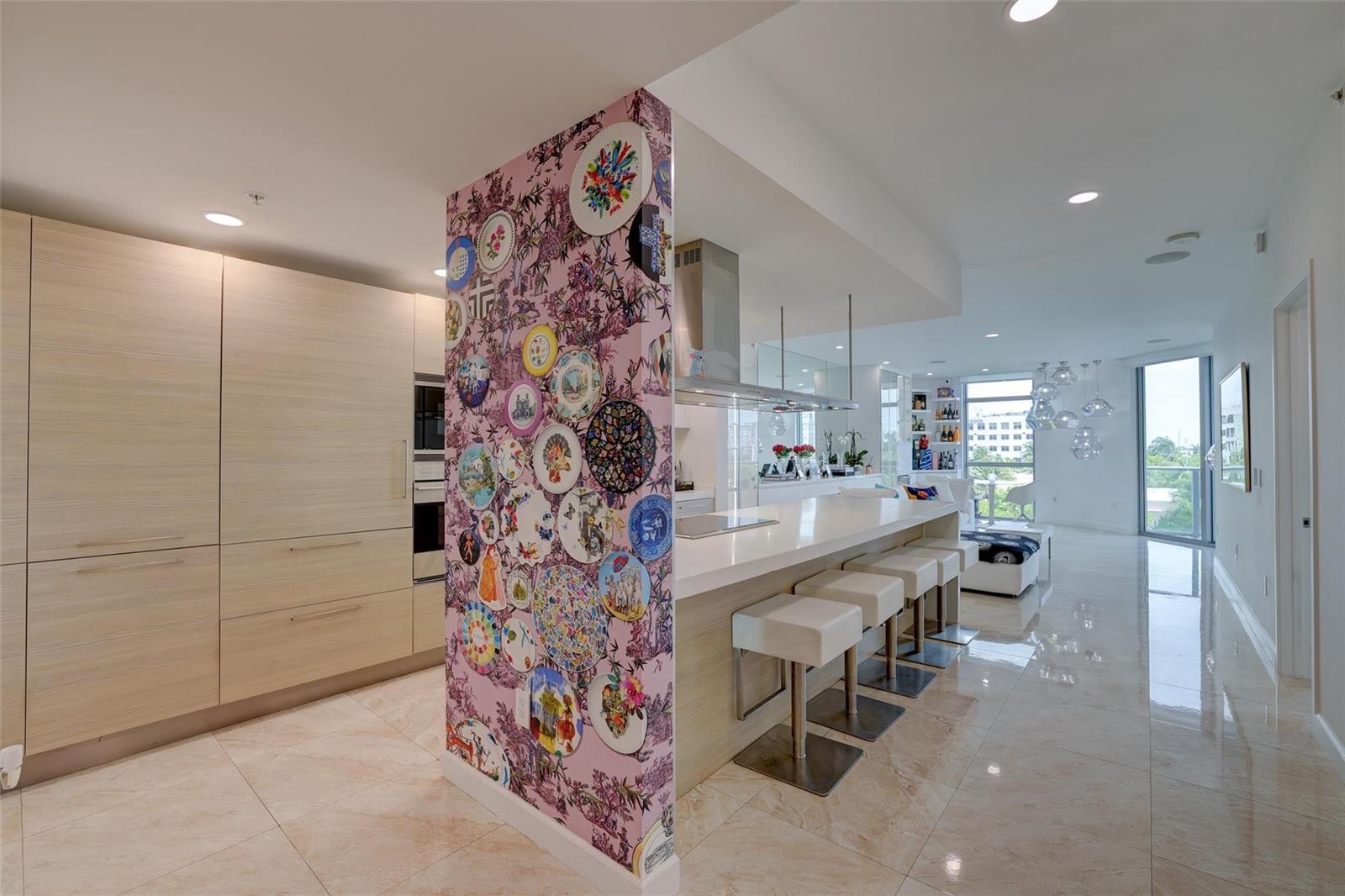 17301 Biscayne Boulevard # 406, North Miami Beach FL 33160 photo 2