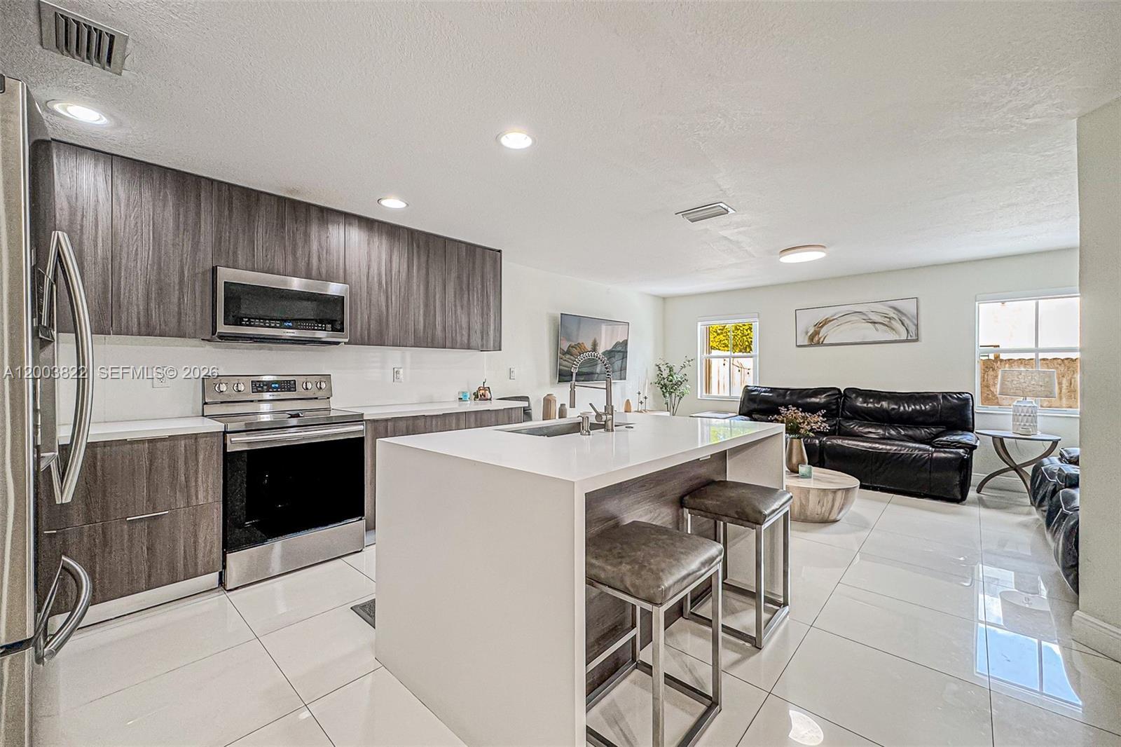 16426 SW 48th Ter, Miami FL 33185 photo 5