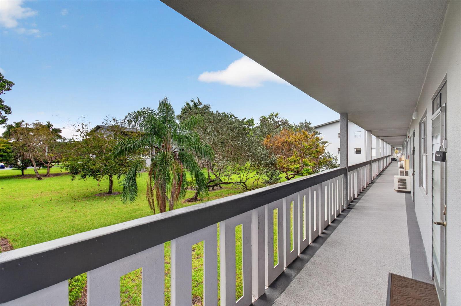 19 Suffolk A, Boca Raton FL 33434 photo 4