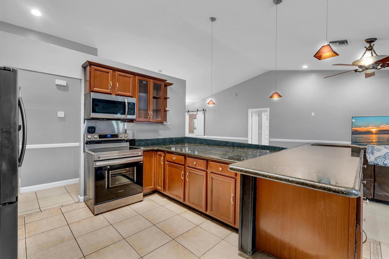 5270 NW 73rd Way, Lauderhill FL 33319 photo 5