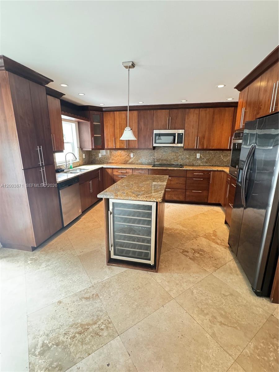 3920 Woodside Dr # 2, Coral Springs FL 33065