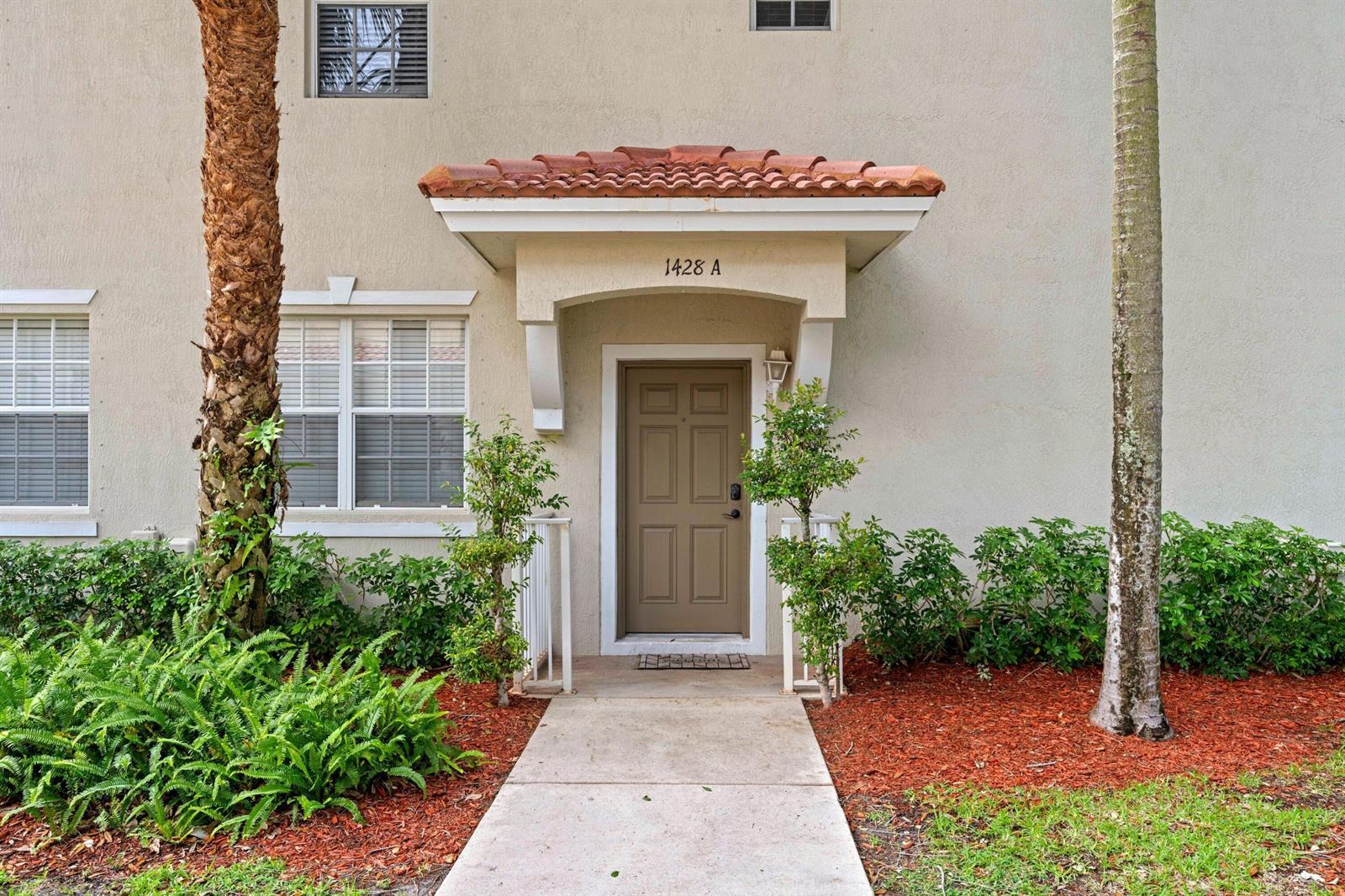 1428 W Wickham Circle # A, Delray Beach FL 33445 photo 2