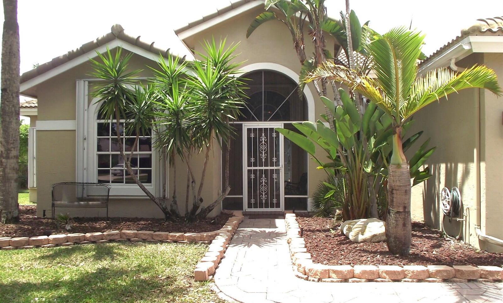 3945 Diamond Chip Court, Wellington FL 33414 photo 4