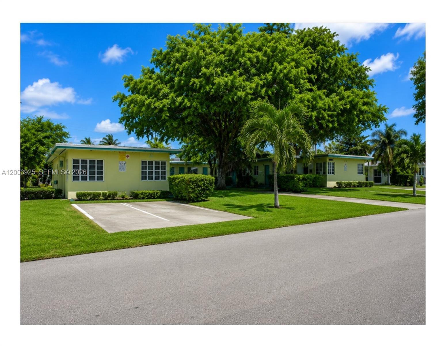 705-713 NE 3rd St # 9, Hallandale Beach FL 33009 photo 4