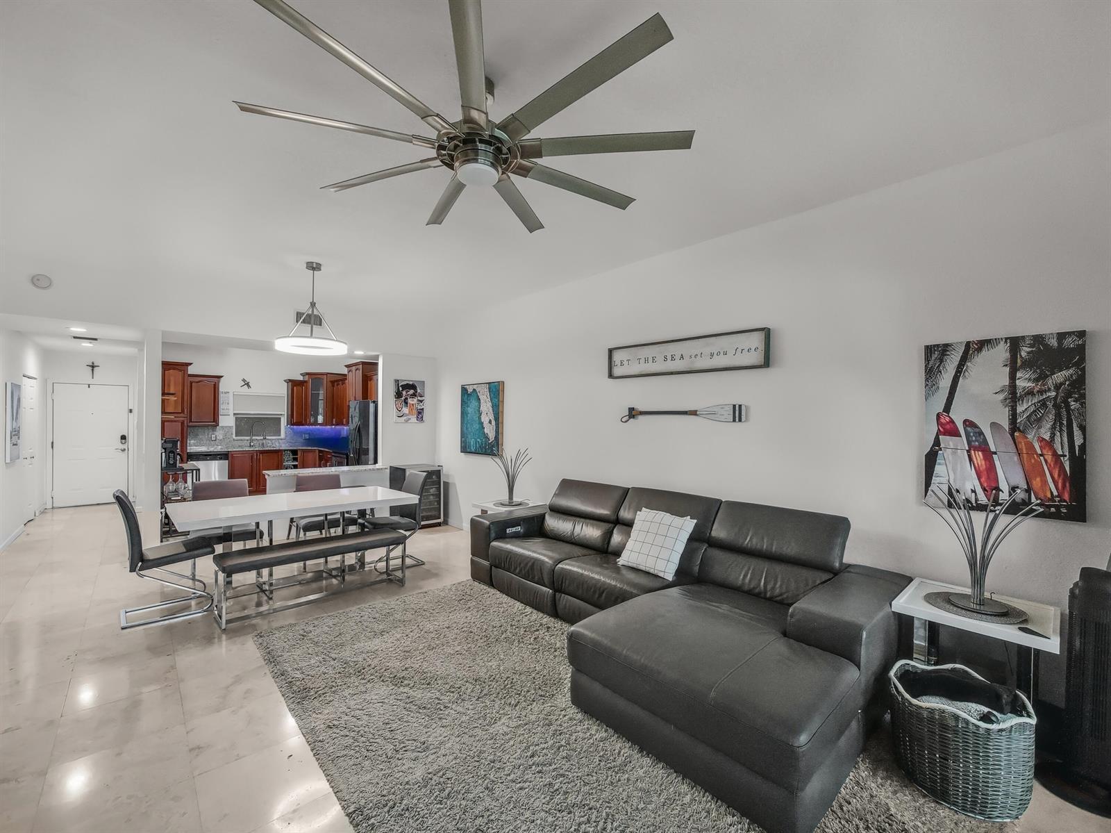 1610 Presidential Way # 207, West Palm Beach FL 33401 photo 2
