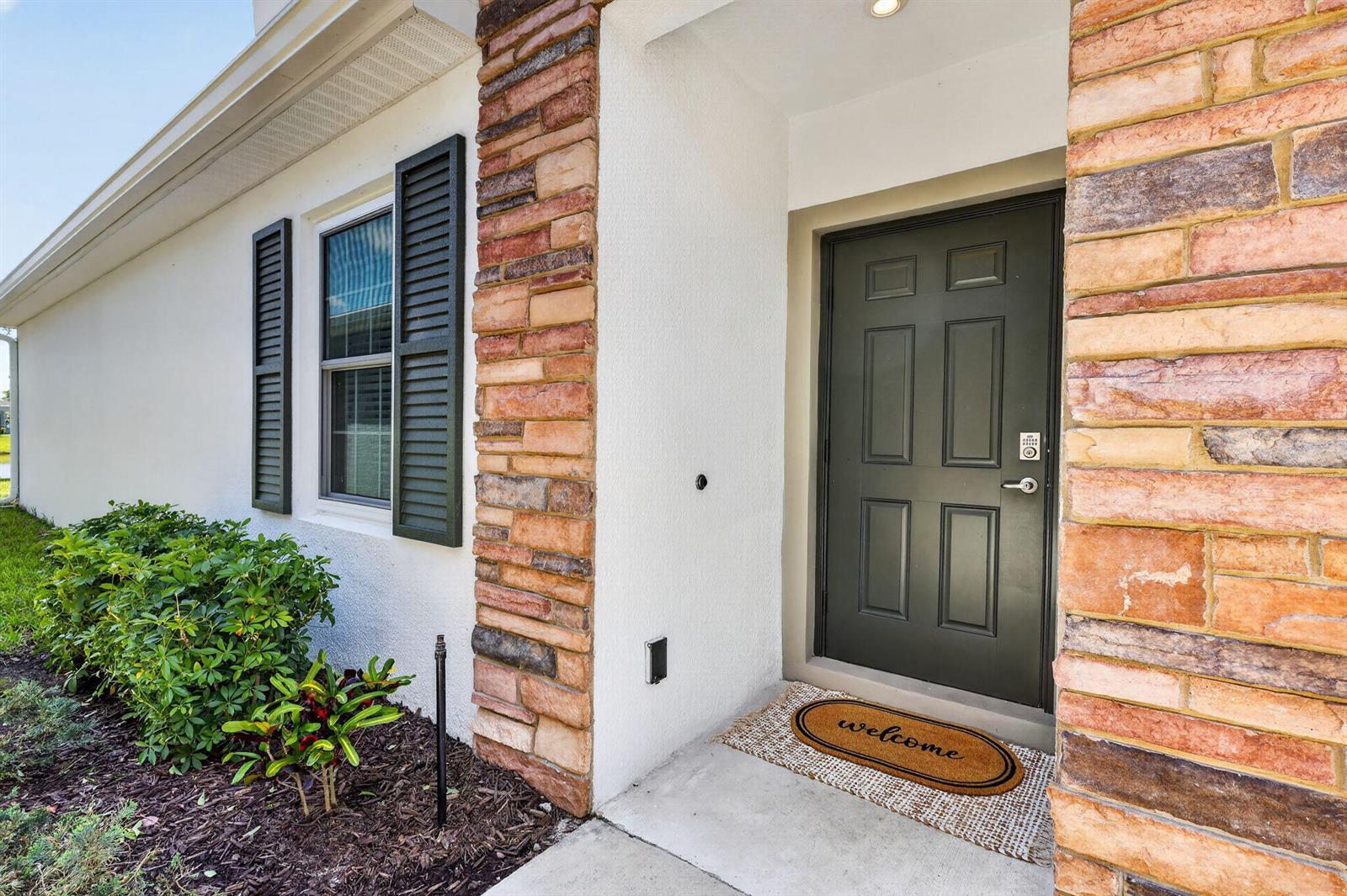 9401 SW Libertas Way, Port St. Lucie FL 34987 photo 3