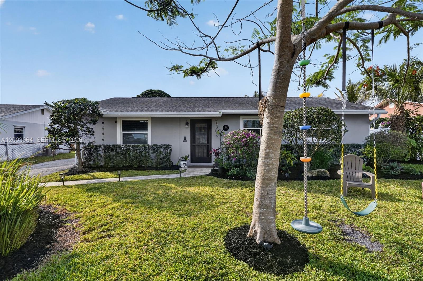 219 E Whitney Dr, Jupiter FL 33458 photo 5