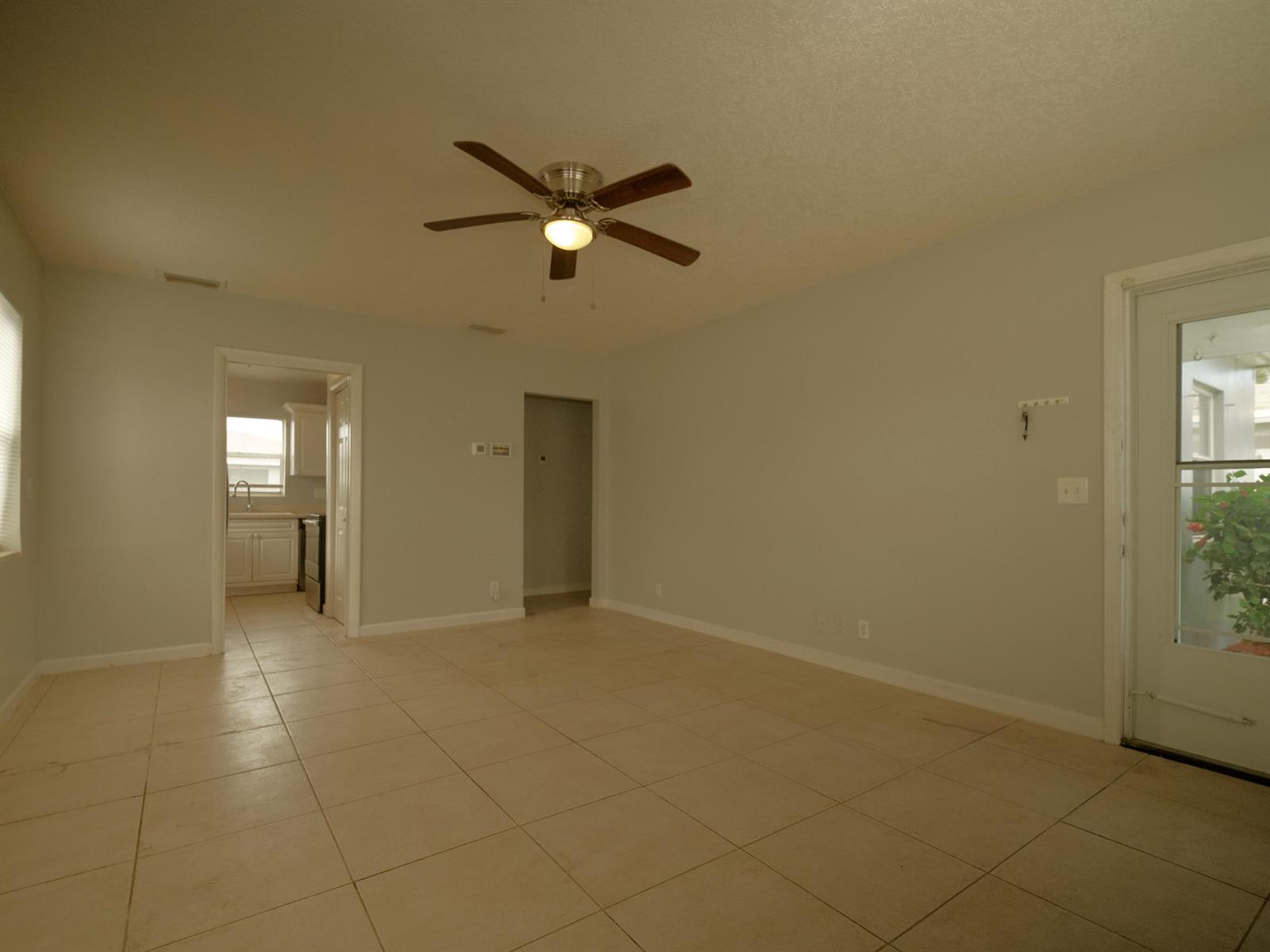 158 W 25th Street, Riviera Beach FL 33404 photo 2