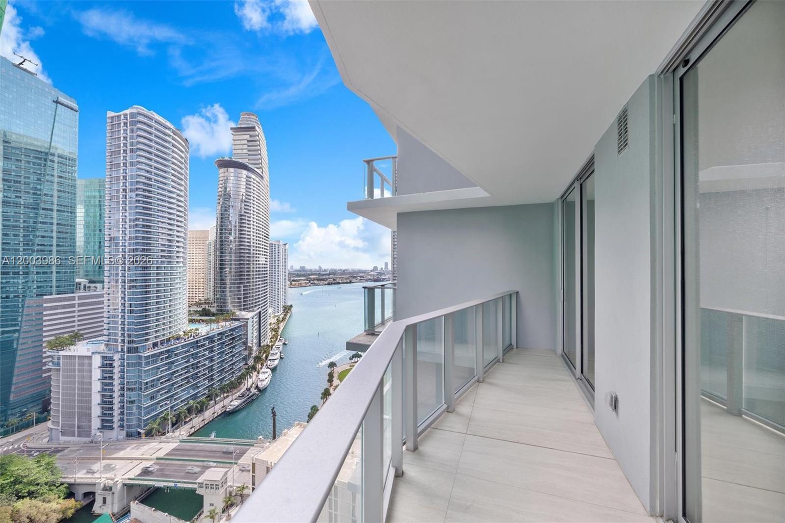 77 SE 5th Street # 3005, Miami FL 33131