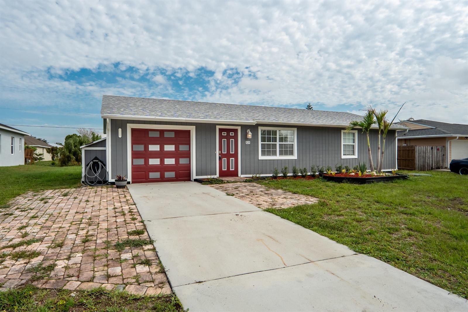 825 SW Canary Terrace, Port St. Lucie FL 34953 photo 3