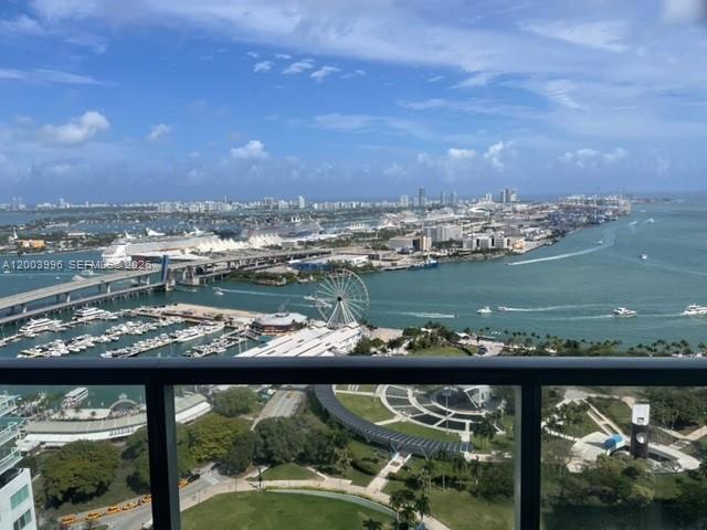 253 2nd St # 3807, Miami FL 33132