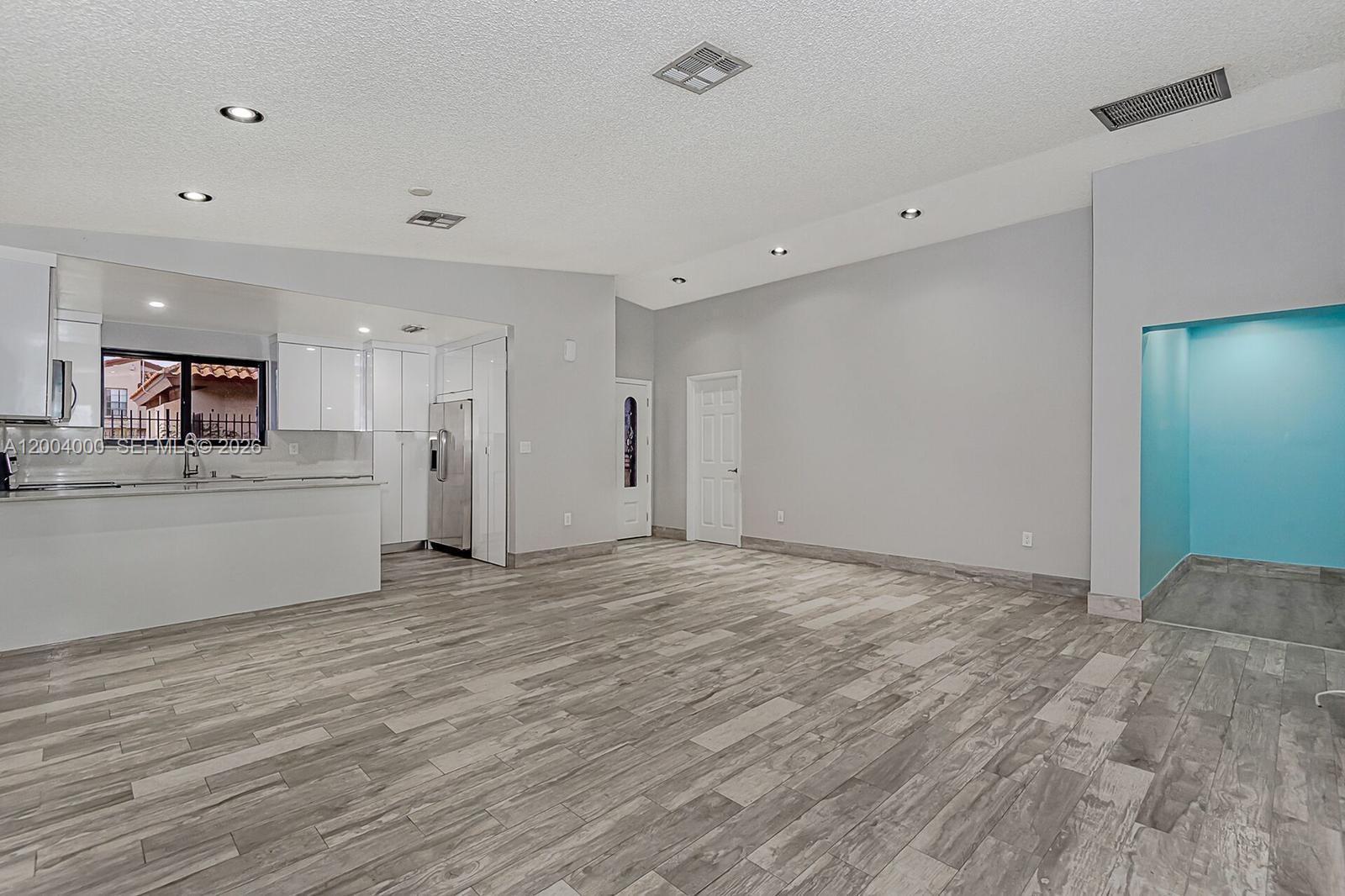 740 NW 105th Pl # A6, Miami FL 33172 photo 5