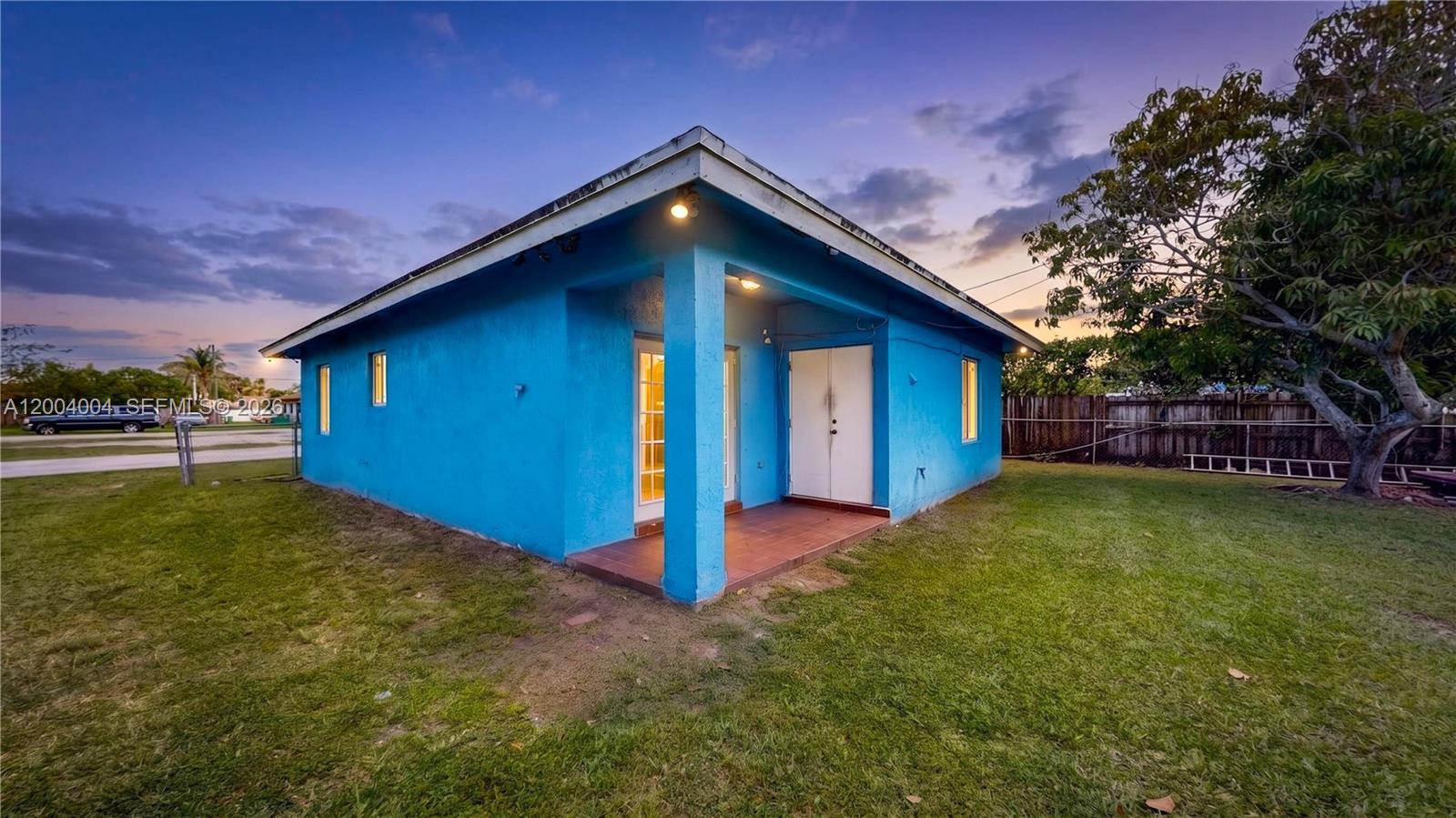 22116 SW 115th Ave, Miami FL 33170 photo 2