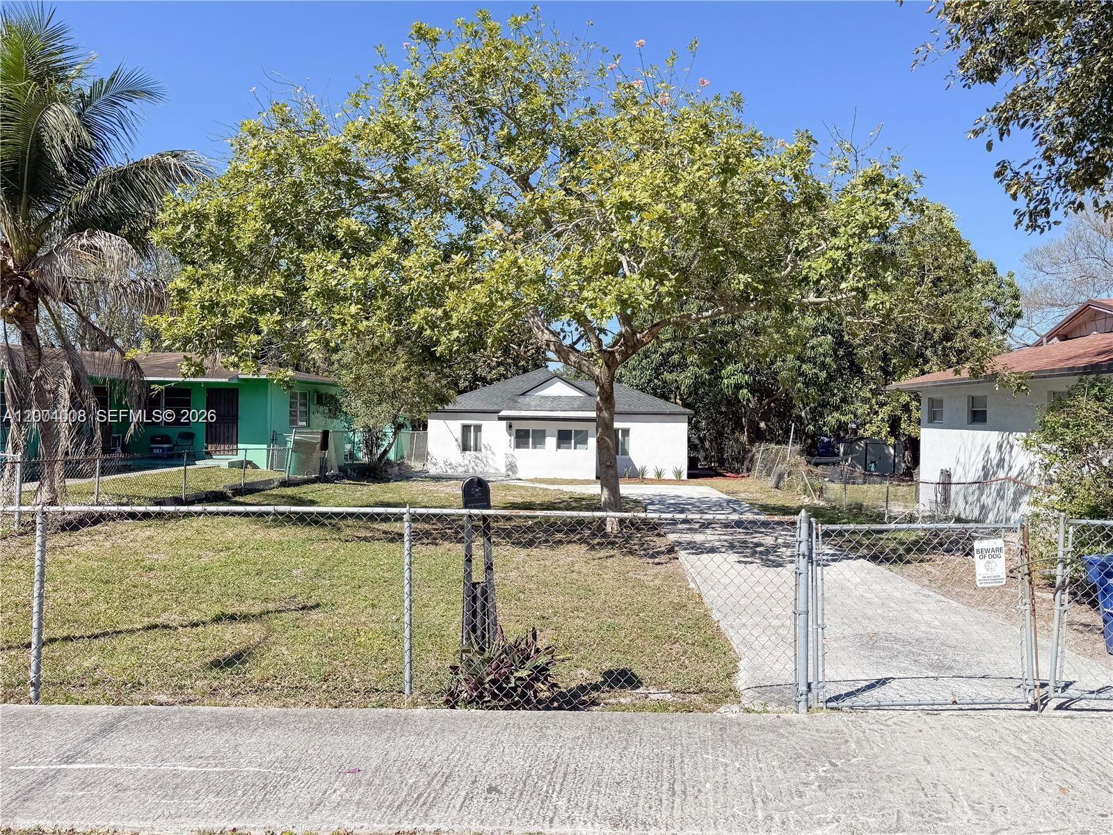 2255 NW 60th St, Miami FL 33142 photo 2