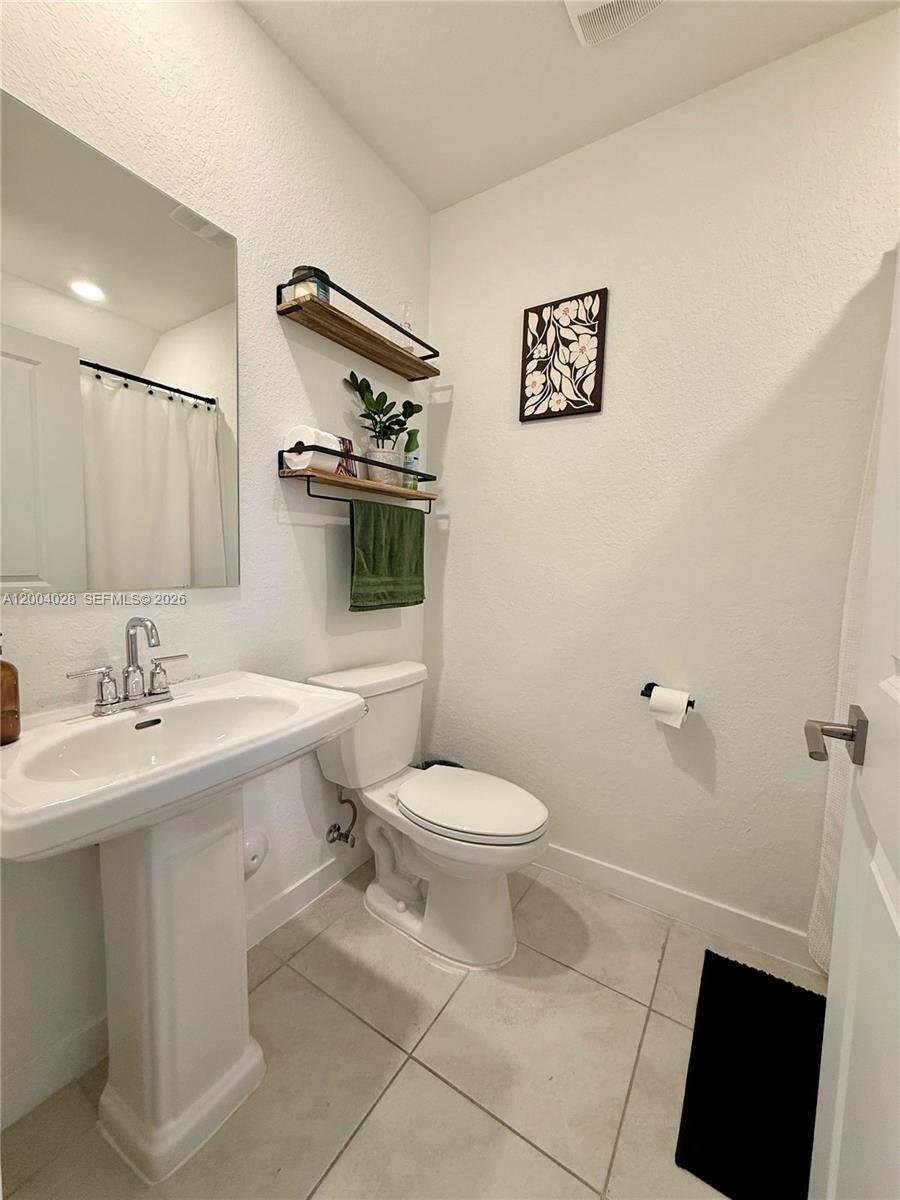 487 NE 5th St, Florida City FL 33034 photo 5