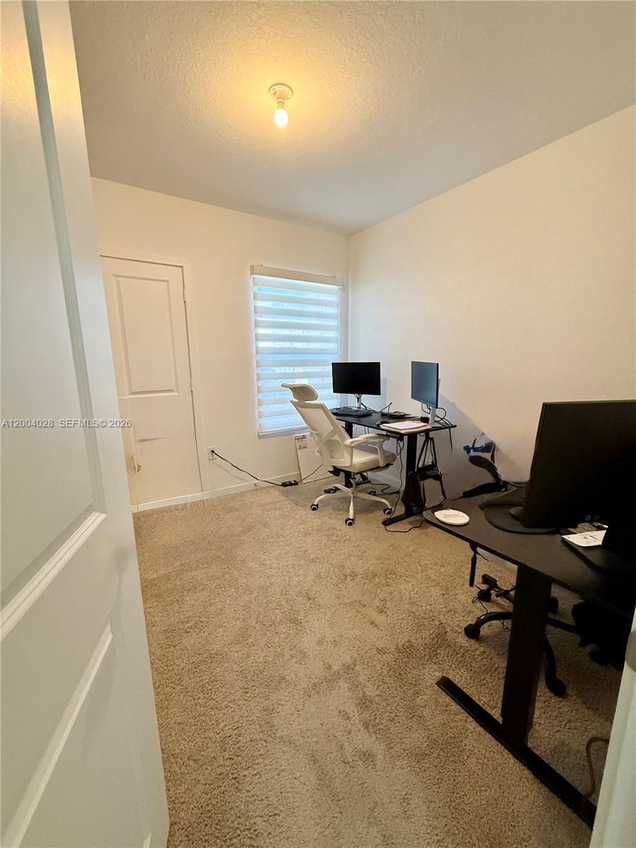487 NE 5th St, Florida City FL 33034 photo 4