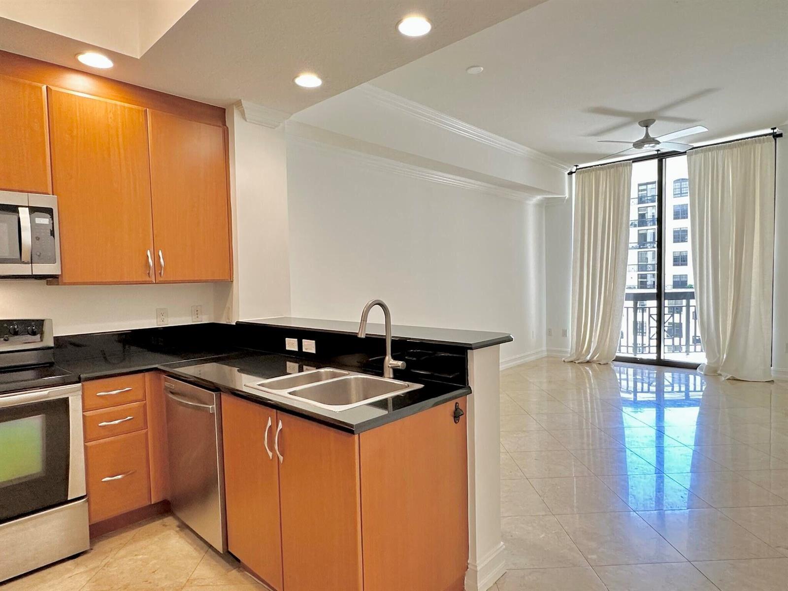 701 S Olive Avenue # 1008, West Palm Beach FL 33401 photo 3