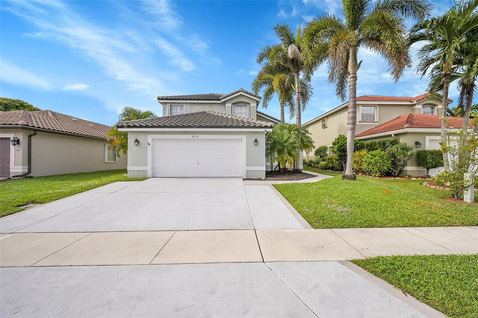 8236 White Rock Circle, Boynton Beach FL 33436 photo 2