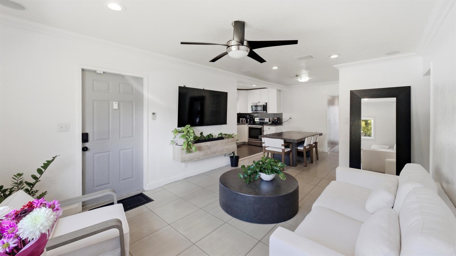 1234 NW 7th Avenue, Fort Lauderdale FL 33311