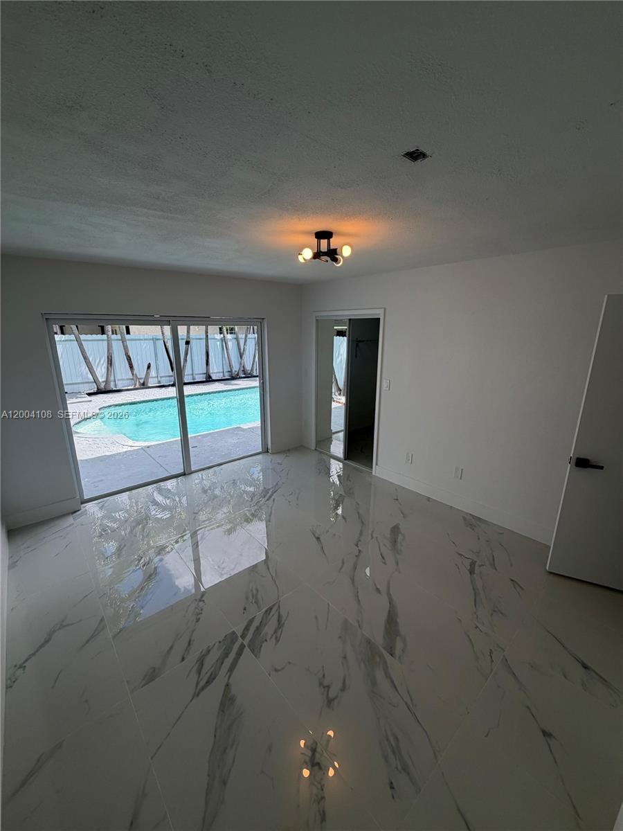 8981 SW 5th Ln, Miami FL 33174 photo 5