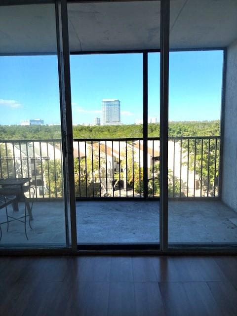 2500 NE 135th St # B506, North Miami FL 33181 photo 4