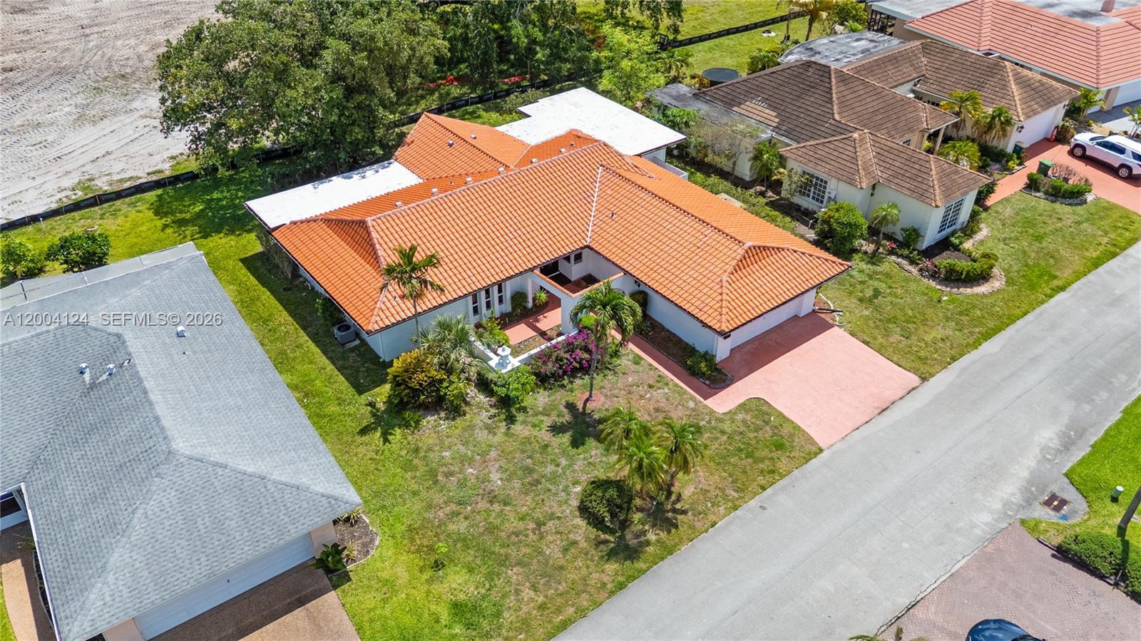 4508 King Palm Dr, Tamarac FL 33319 photo 3