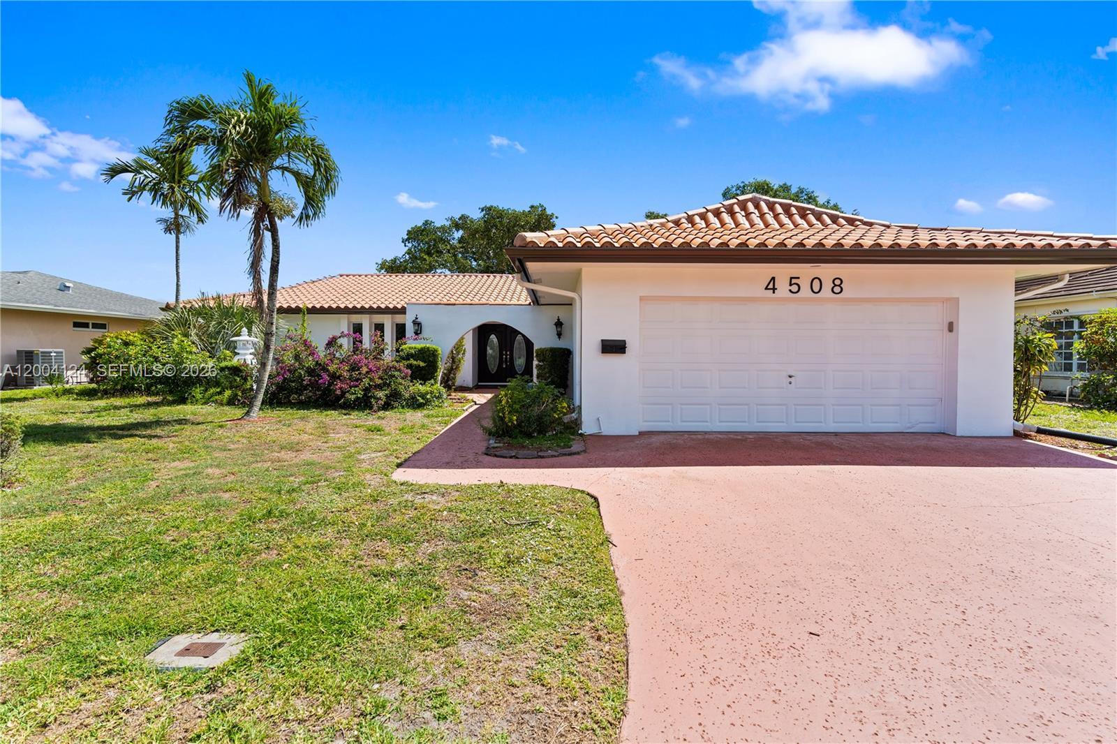 4508 King Palm Dr, Tamarac FL 33319