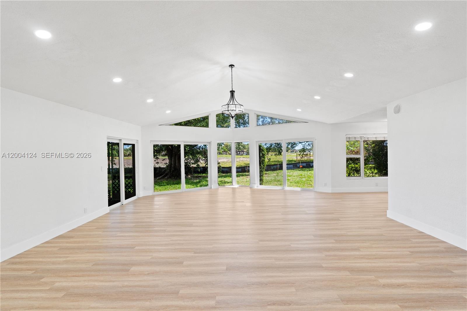 4508 King Palm Dr, Tamarac FL 33319 photo 4