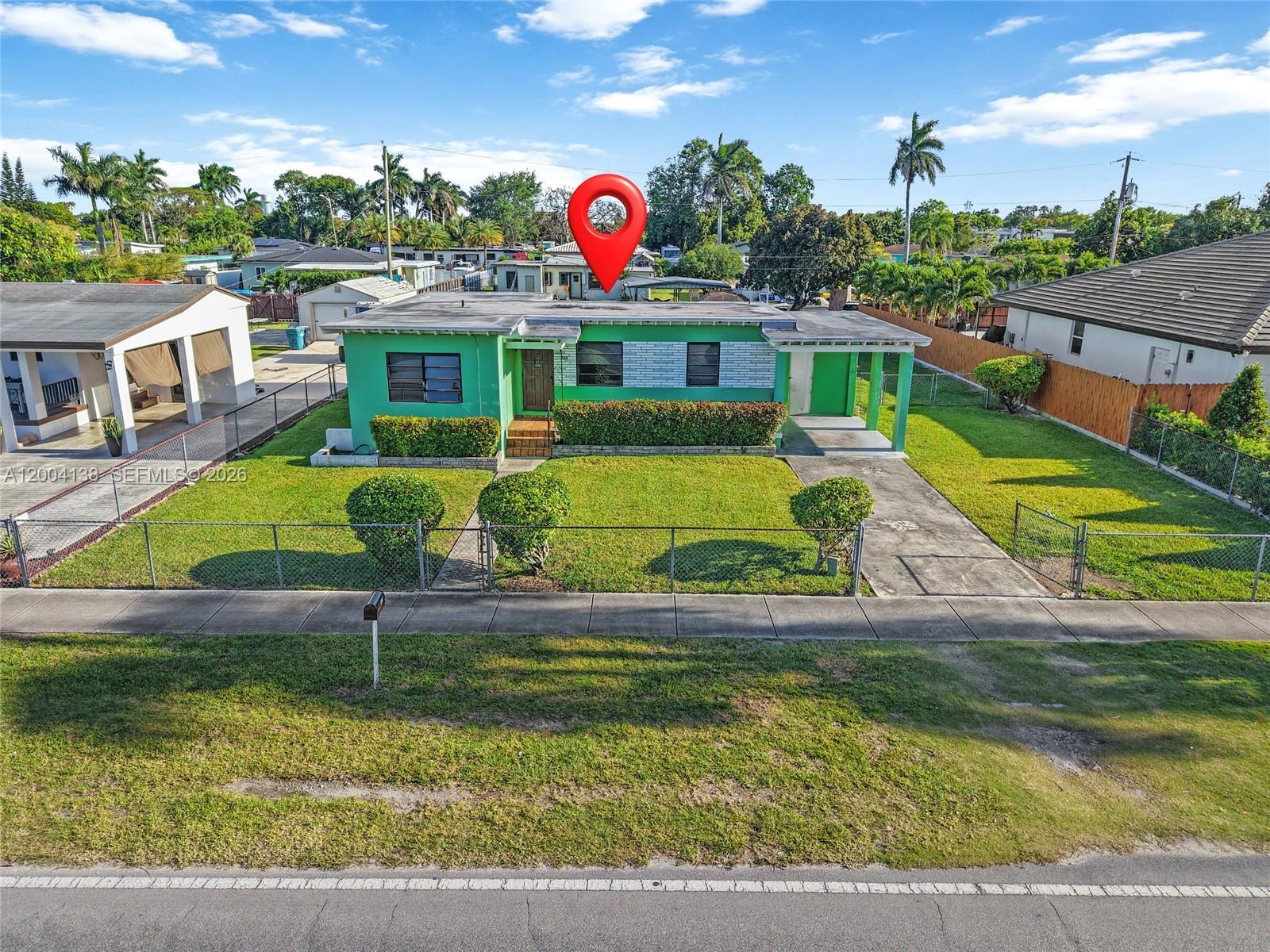 380 NE 15th St, Homestead FL 33030 photo 2