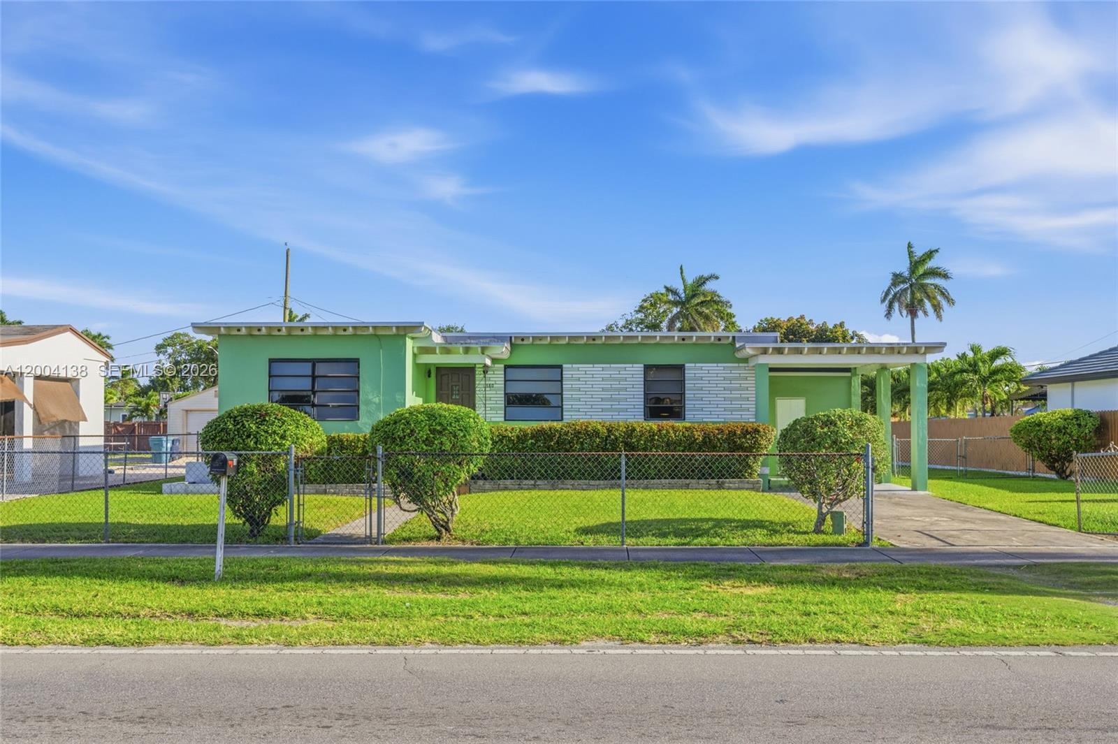380 NE 15th St, Homestead FL 33030 photo 3