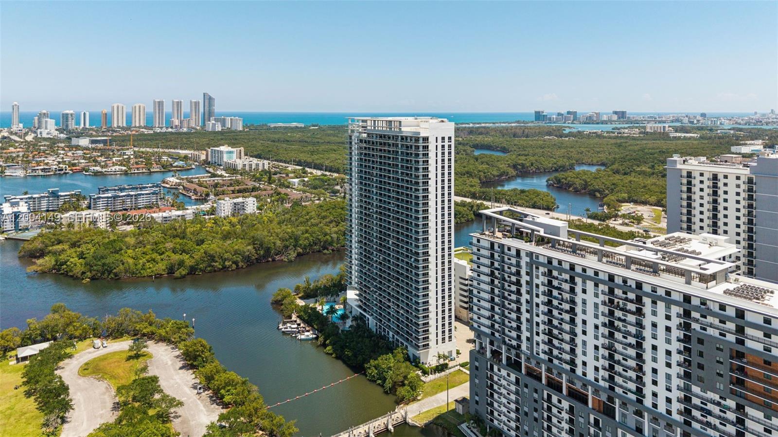 16385 Biscayne Blvd # 3001, North Miami Beach FL 33160 photo 3