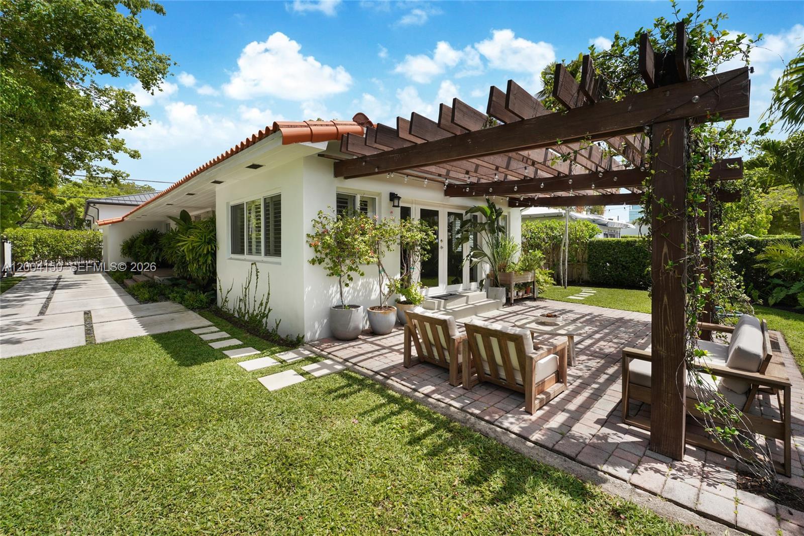 2225 SW 19th Ave, Miami FL 33145 photo 2