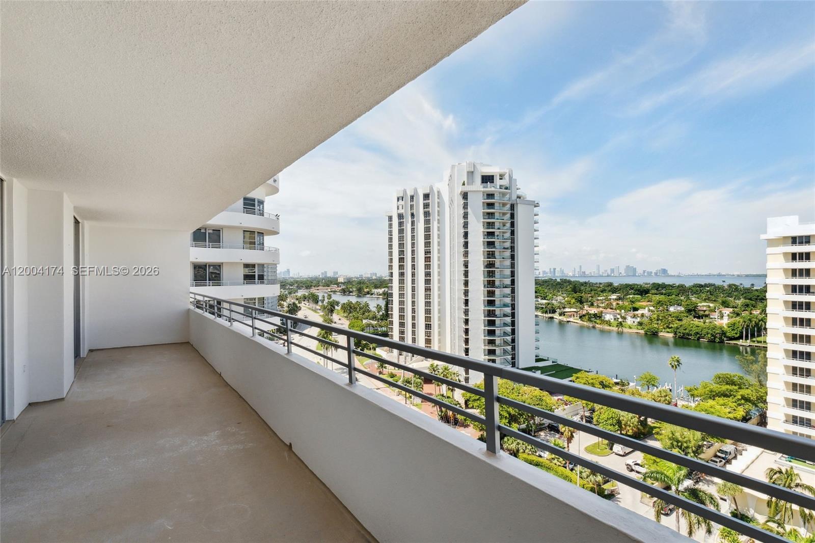 5555 Collins Ave # 15V, Miami Beach FL 33140 photo 2