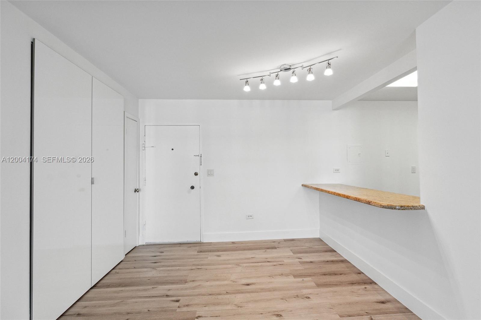 5555 Collins Ave # 15V, Miami Beach FL 33140 photo 4
