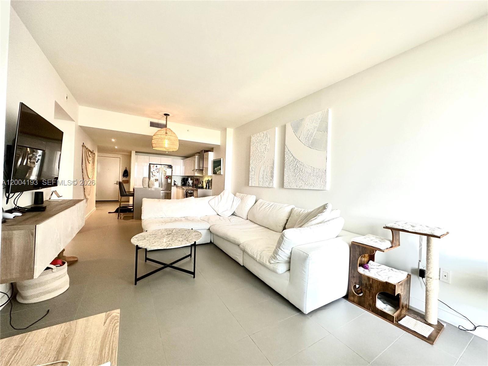 1600 NE 1st Ave # 3412, Miami FL 33132 photo 3