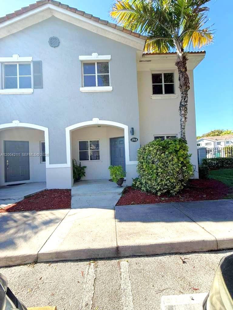 2914 SE 15th Ter, Homestead FL 33035 photo 2