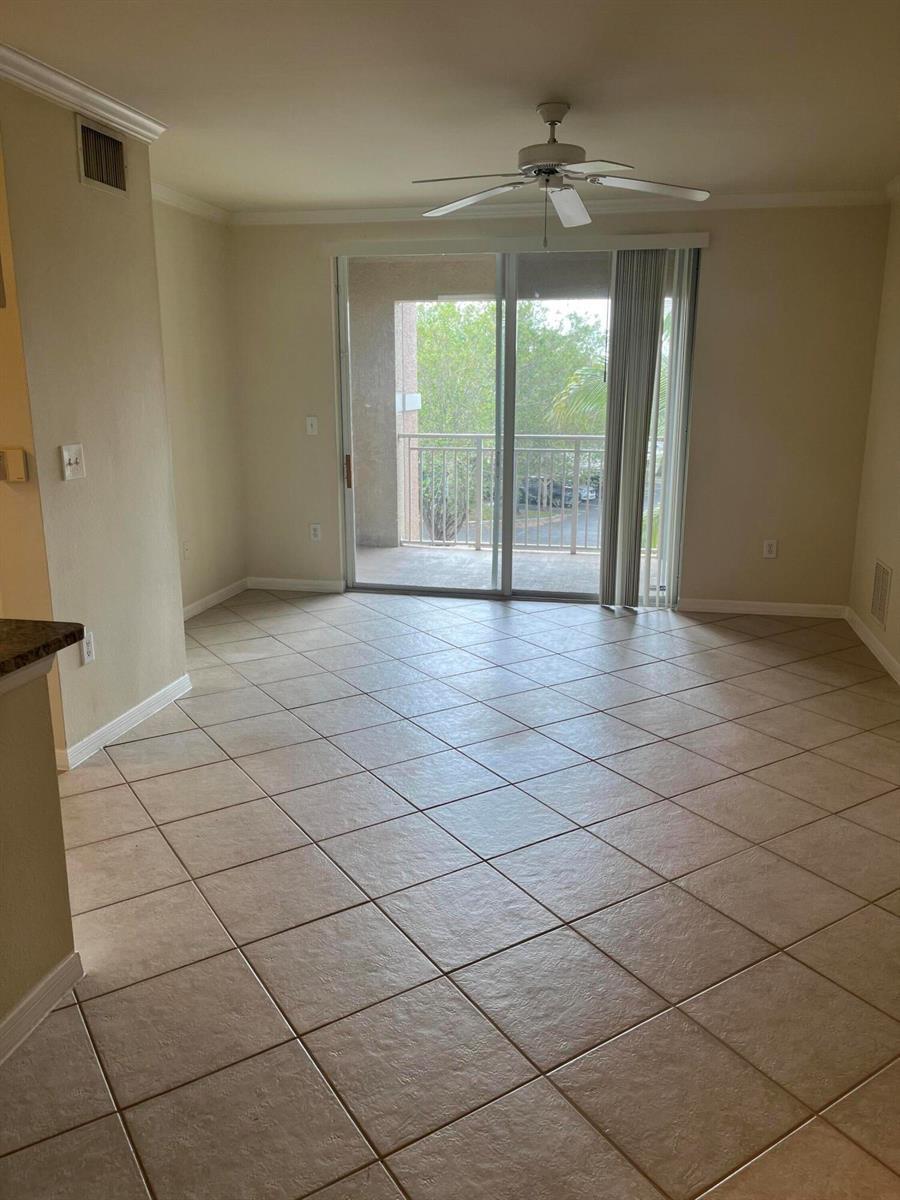 6533 Emerald Dunes Drive # 301, West Palm Beach FL 33411 photo 3