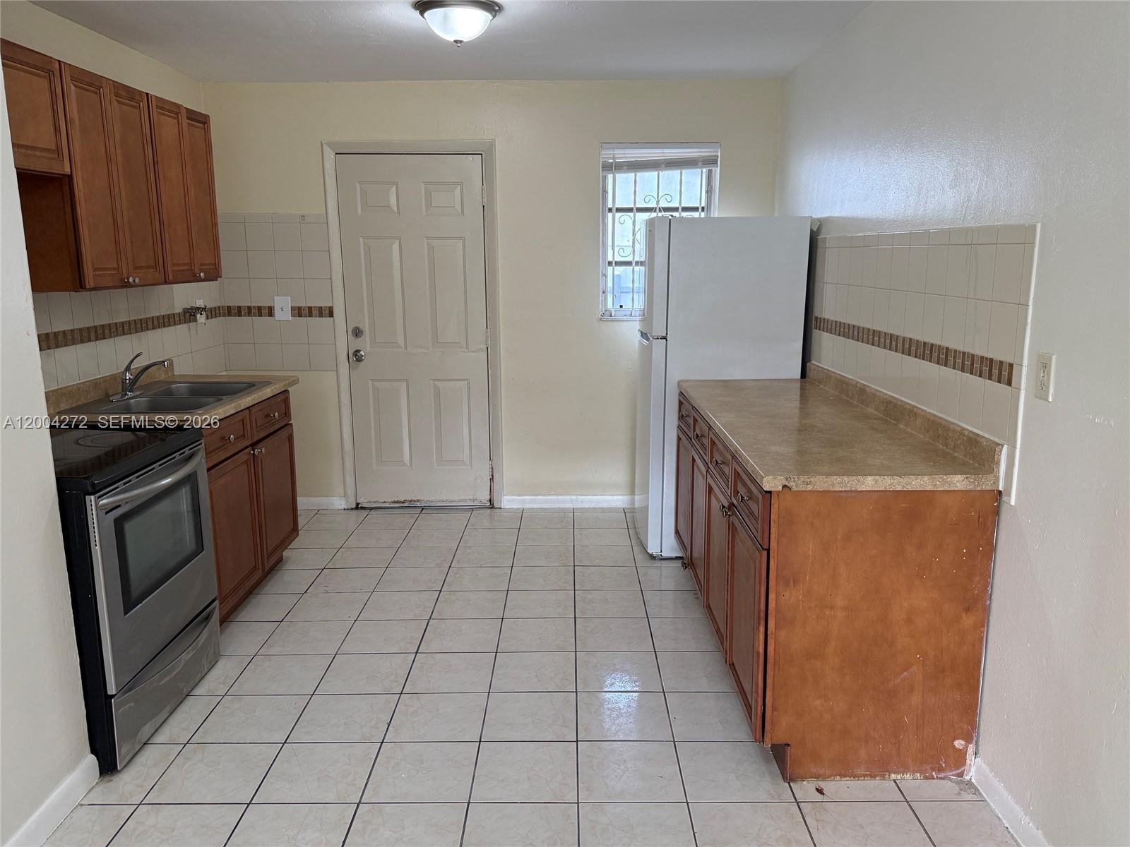 2742 NW 49th St # 2742, Miami FL 33142 photo 5
