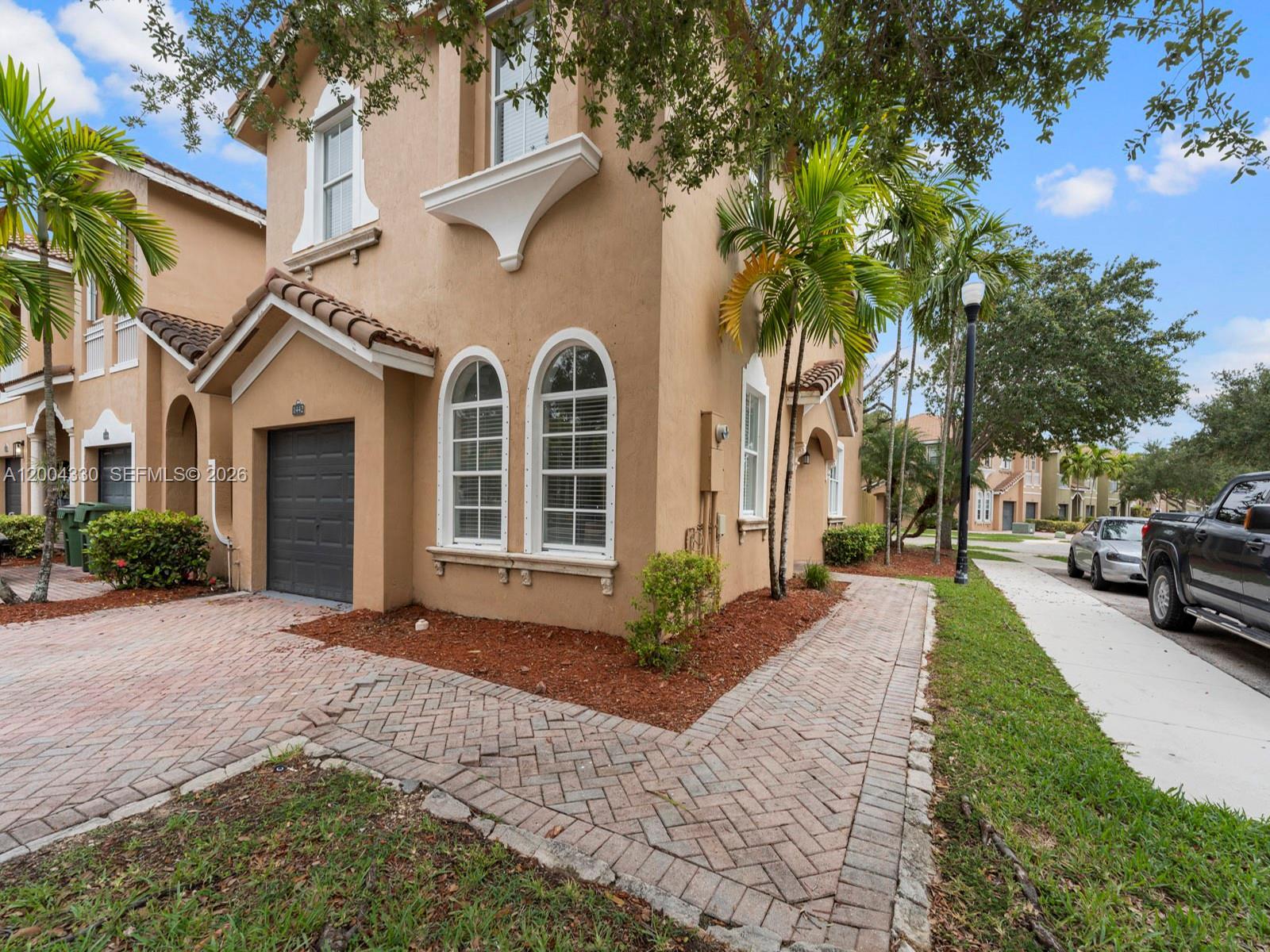 1442 SE 26th Ave, Homestead FL 33035 photo 2
