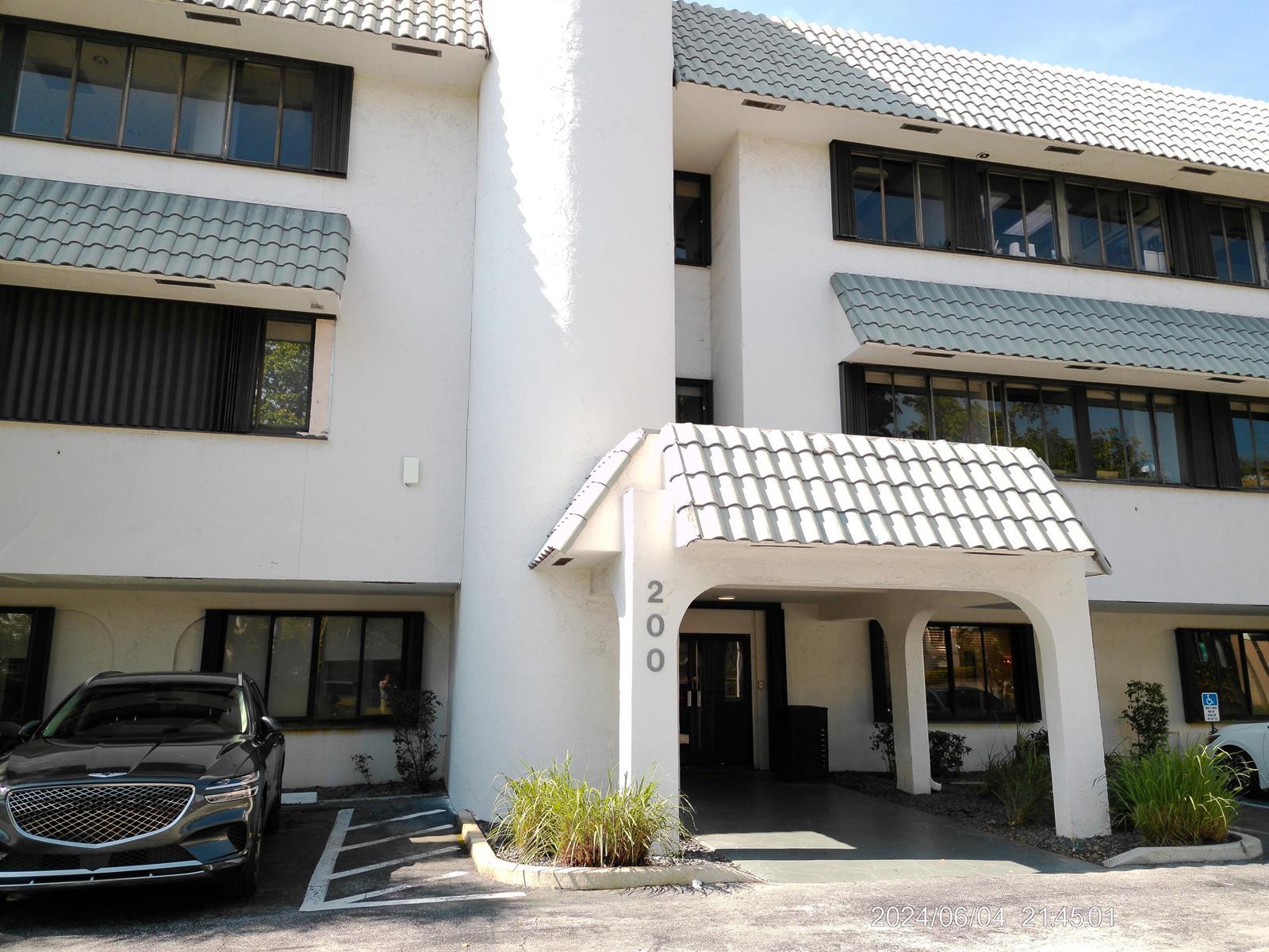 200 W Palmetto Park Road, Boca Raton FL 33432 photo 2