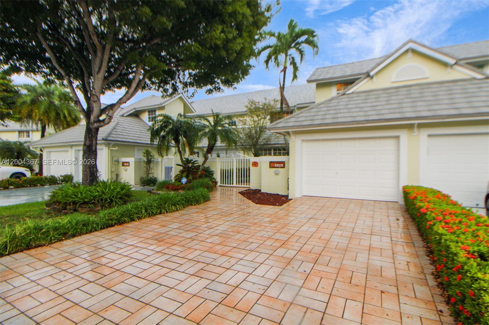 9929 NW 49th Ter, Doral FL 33178 photo 4