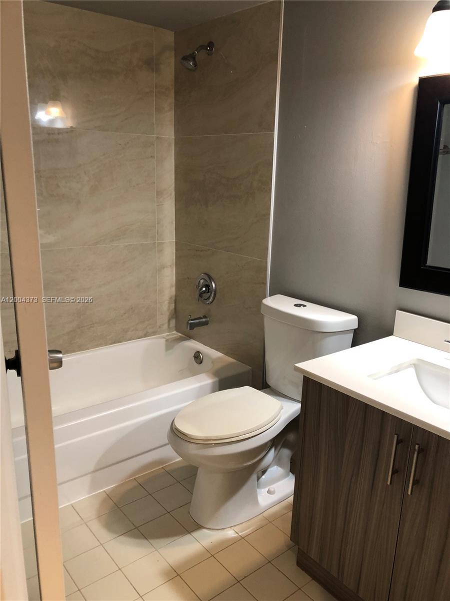 8761 Wiles Rd # 306, Coral Springs FL 33067 photo 5