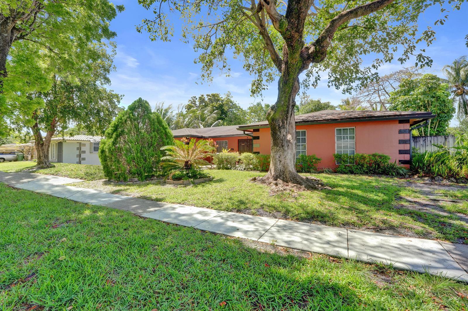 6540 SW 7th Street, Margate FL 33068 photo 3